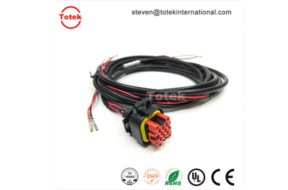 TE AMP 776273-1 Connector to 770854-3 770520-3 FSD76-8-D custom automotive wire harness